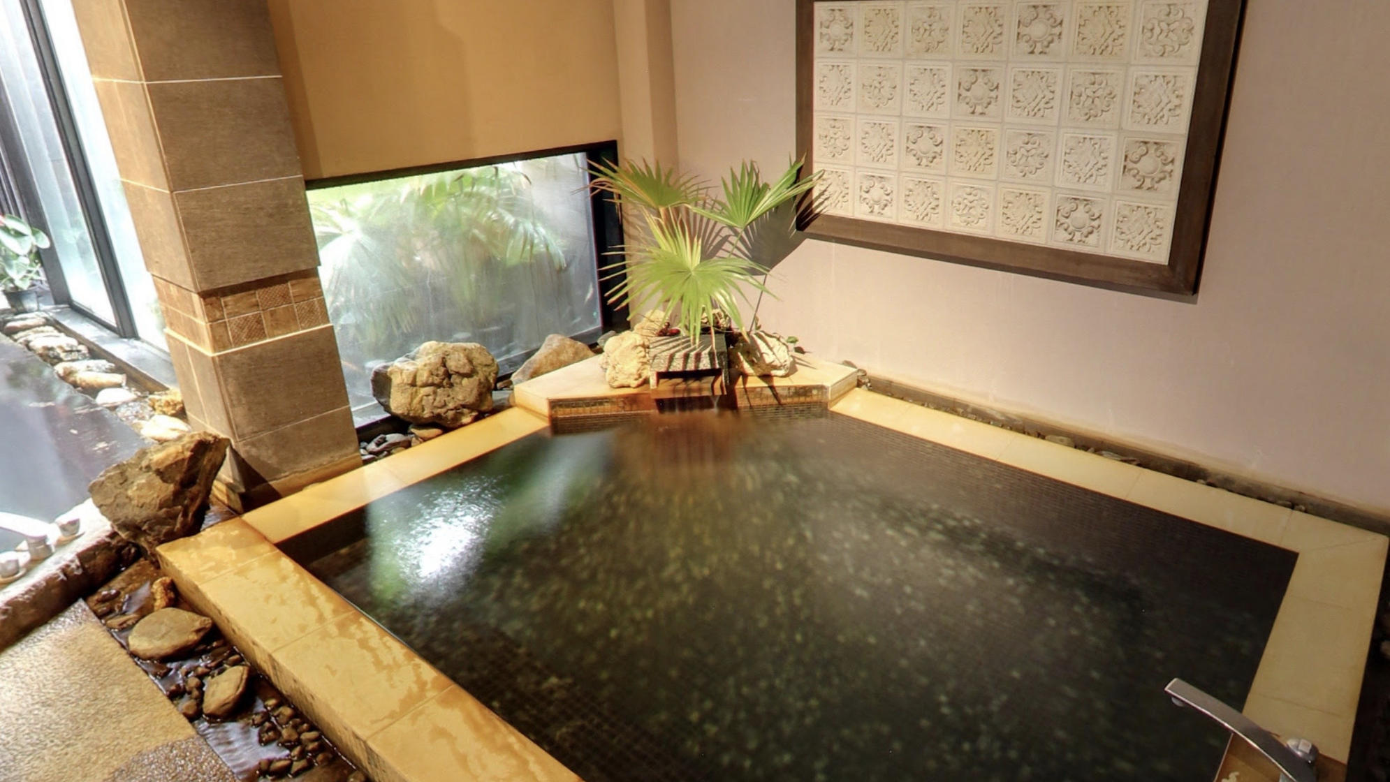 シルクイン鹿児島の天然温泉でチェックアウトまでゆったり朝風呂をお楽しみください。